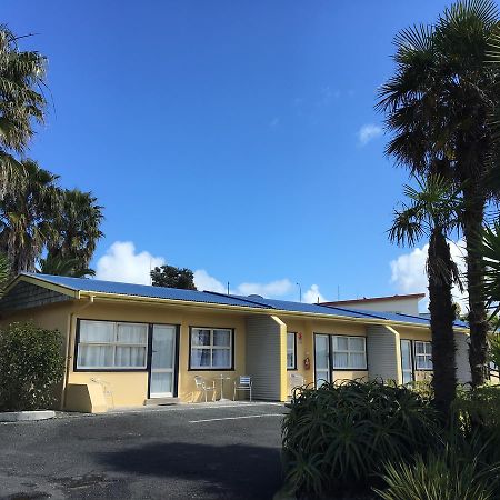 Raglan Palm Beach Motel Exteriér fotografie