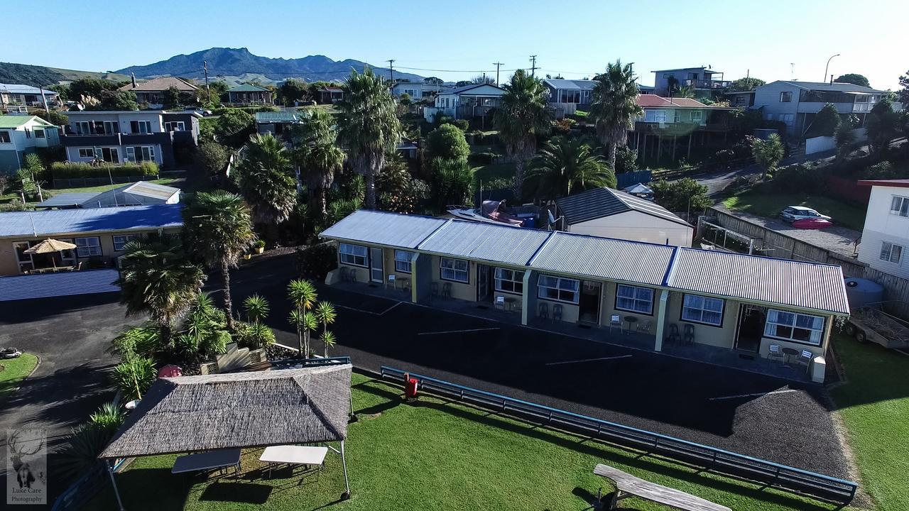 Raglan Palm Beach Motel Exteriér fotografie