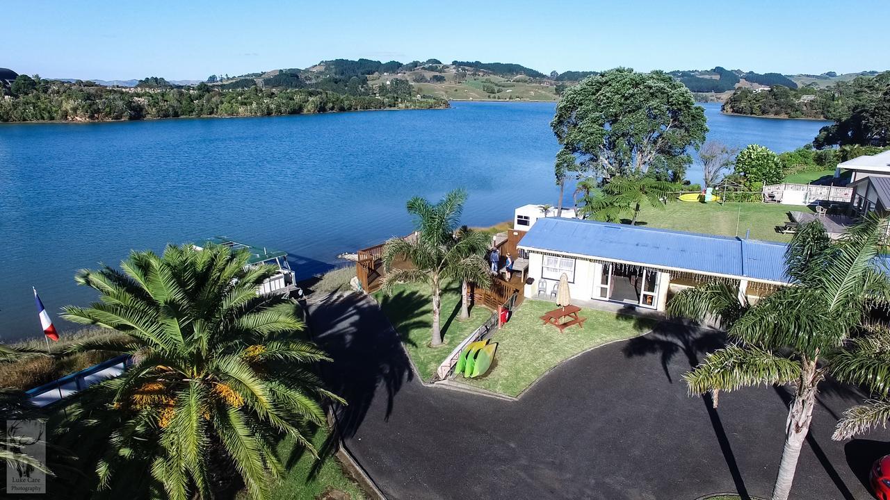 Raglan Palm Beach Motel Exteriér fotografie