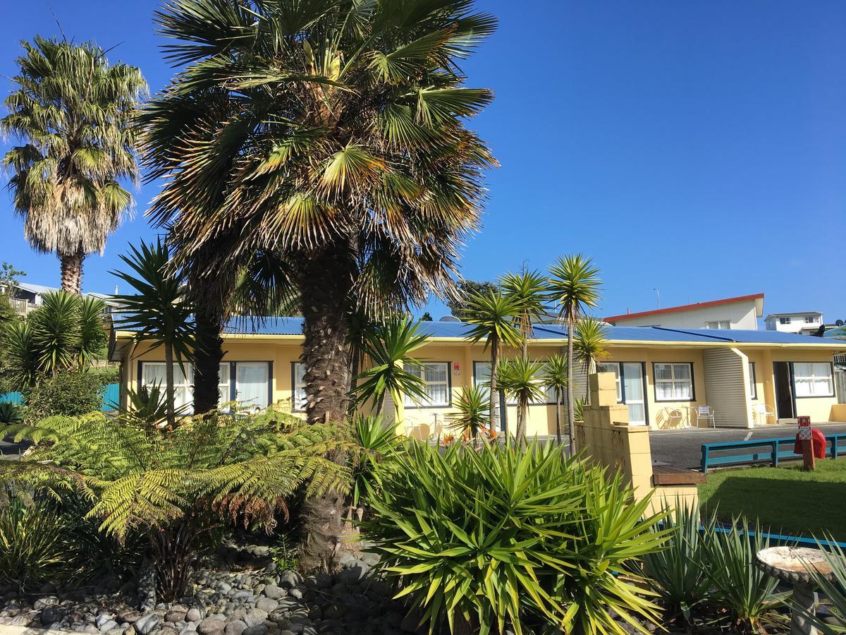 Raglan Palm Beach Motel Exteriér fotografie