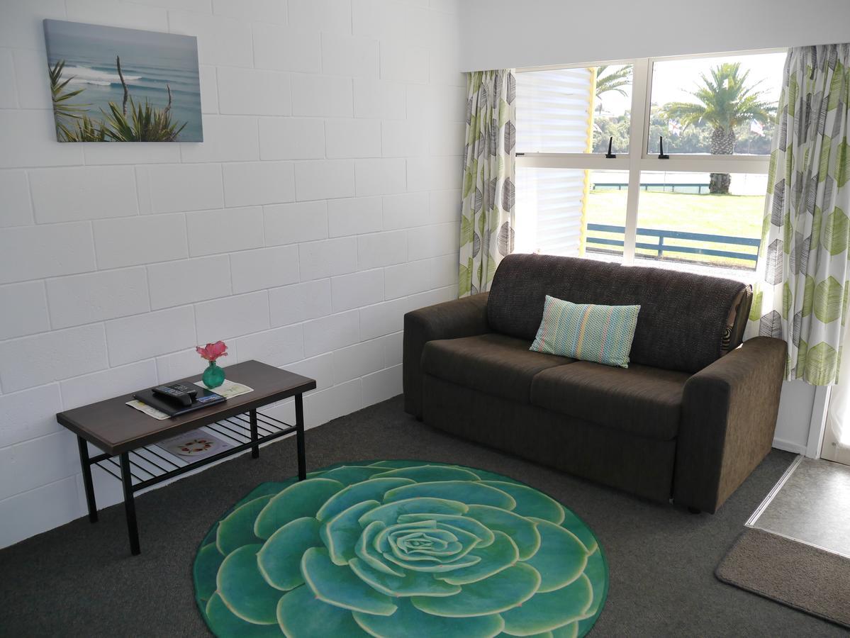 Raglan Palm Beach Motel Exteriér fotografie