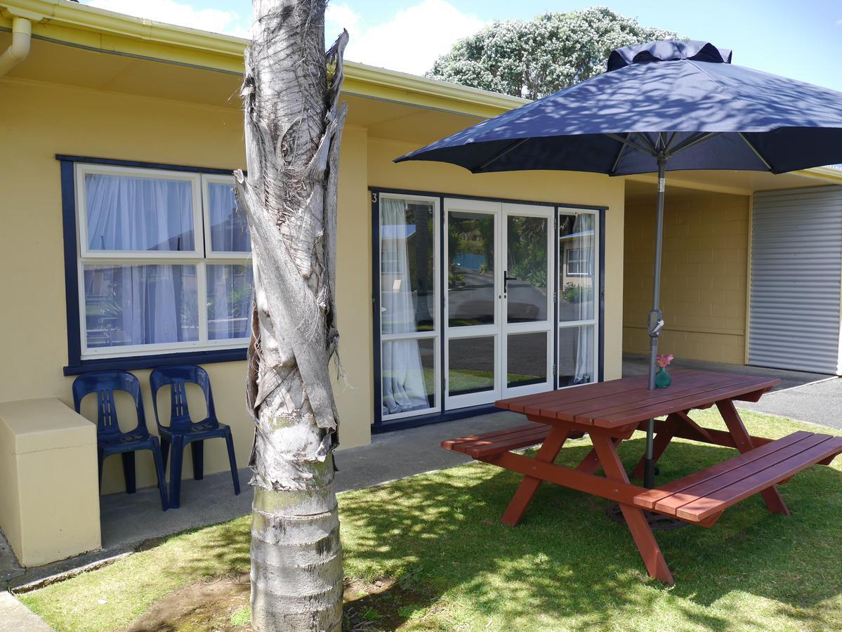 Raglan Palm Beach Motel Exteriér fotografie