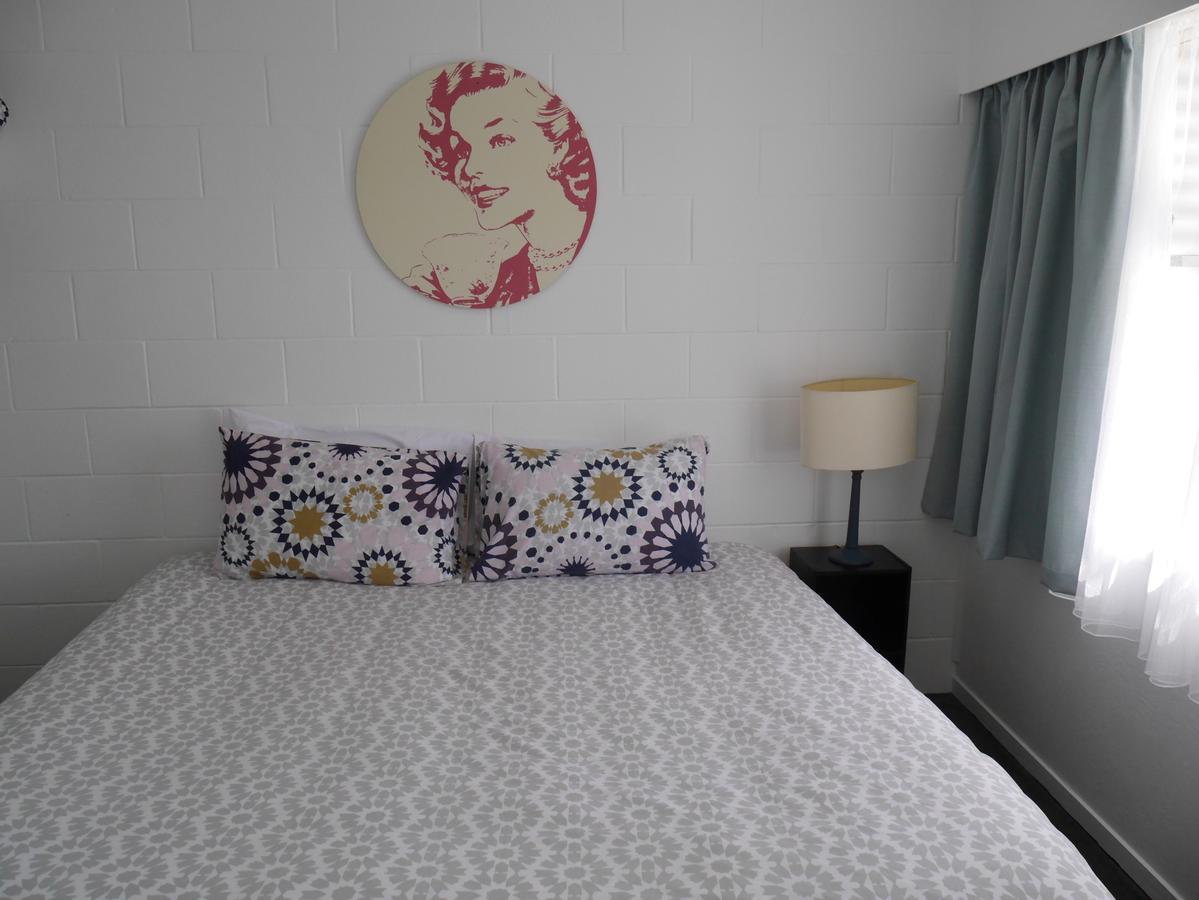Raglan Palm Beach Motel Exteriér fotografie