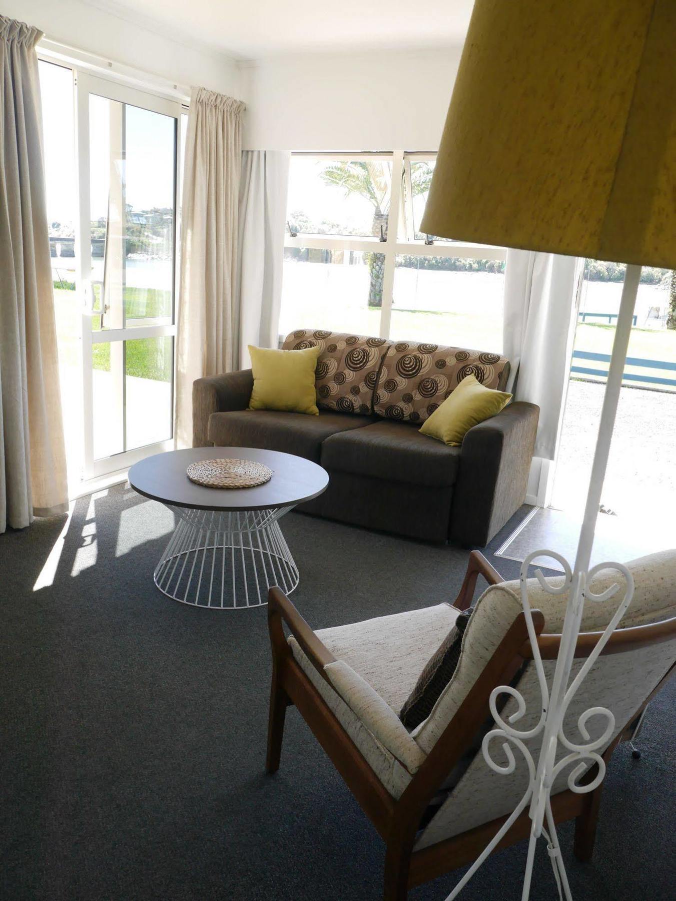 Raglan Palm Beach Motel Exteriér fotografie
