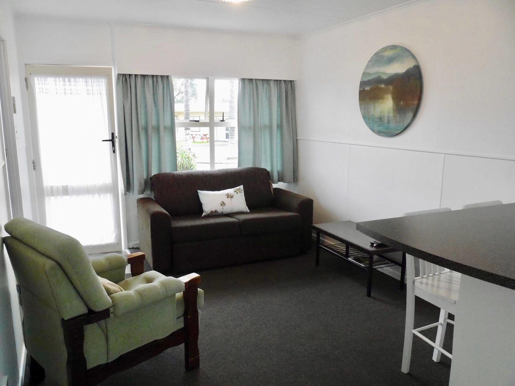 Raglan Palm Beach Motel Exteriér fotografie