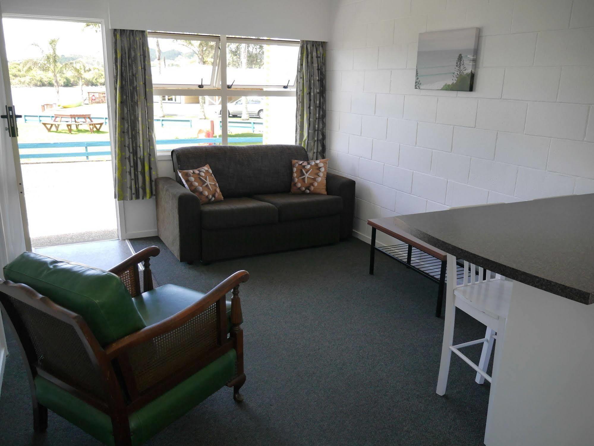 Raglan Palm Beach Motel Exteriér fotografie